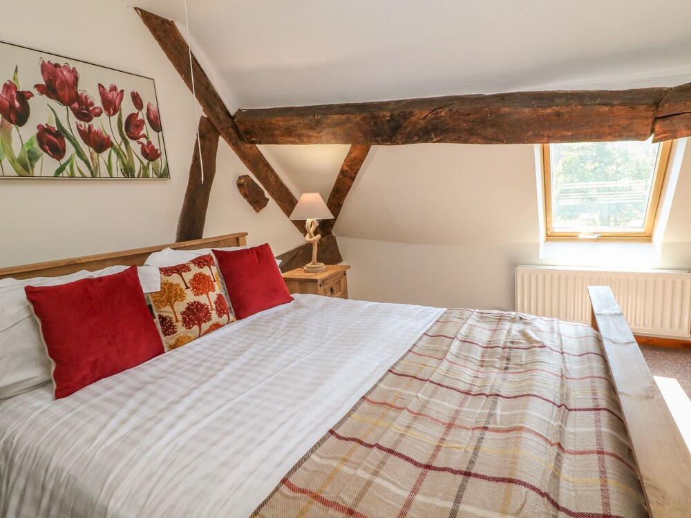 Old Hall Barn 3 view 5
