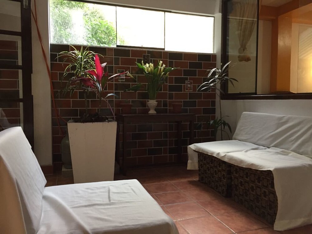Hostal Bromelias 2