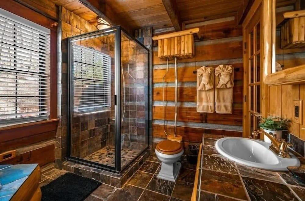 Hidden Acres Lodge 3 Bedroom Cabin