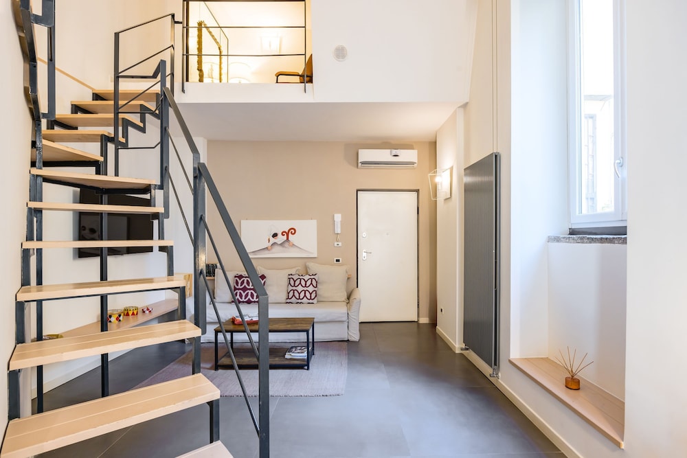 Highline Duomo Terrace by Napoliapartments