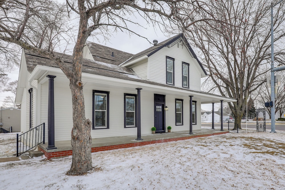 Blair Home w/ Game Room ~ 26 Mi to Omaha! view 3