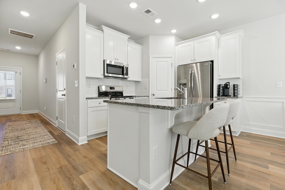 Charming Easley Retreat With Private Yard 3 Bedroom Townhouse