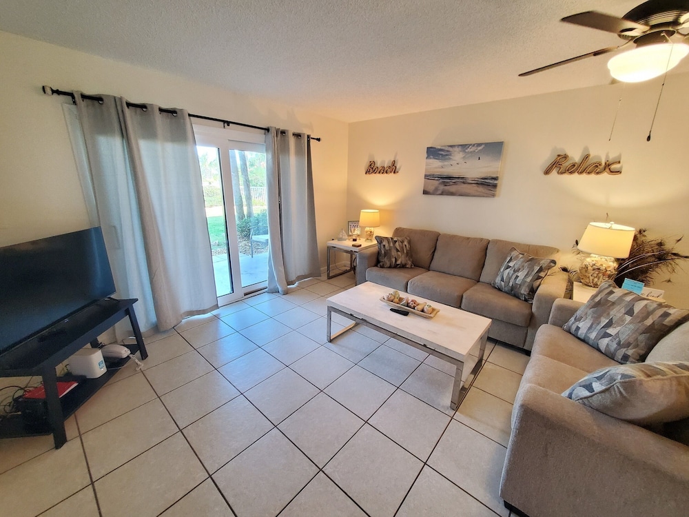 Ocean Village Club O15