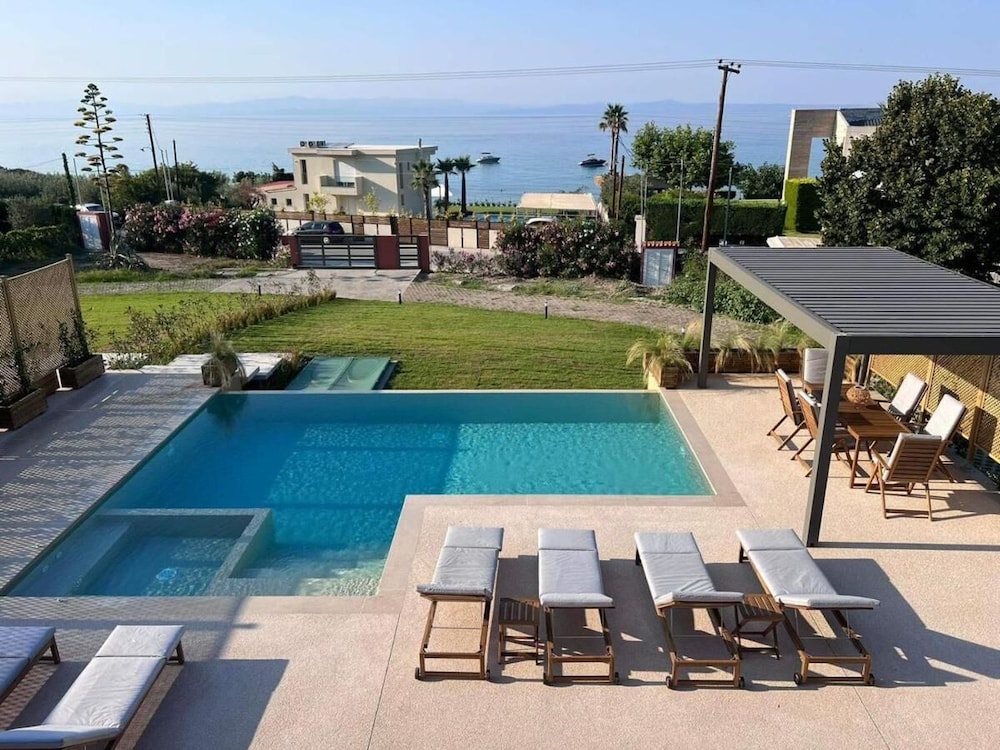 Twin Villas