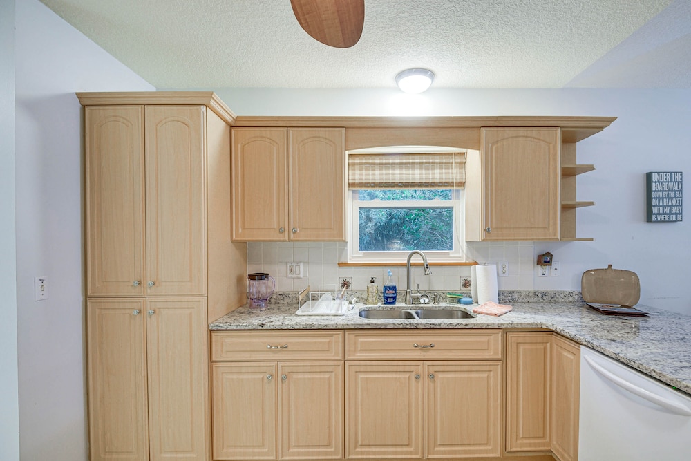 Palm Coast Vacation Rental < 1 Mi to the Beach!