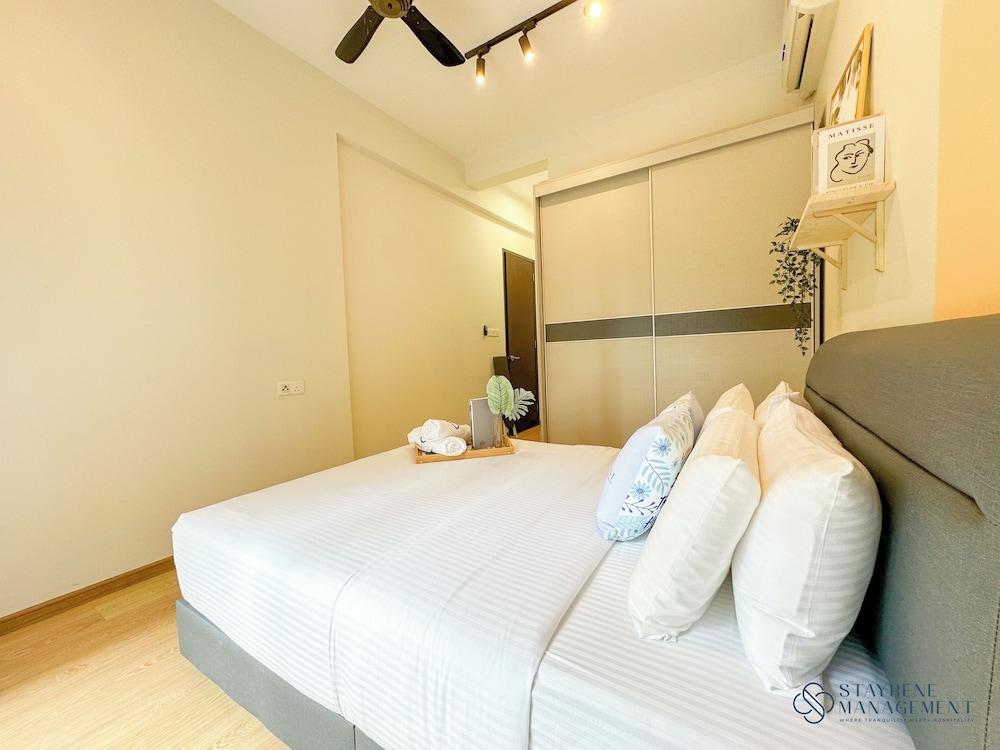Country Garden Danga Bay Sea View Homestay by Stayrene