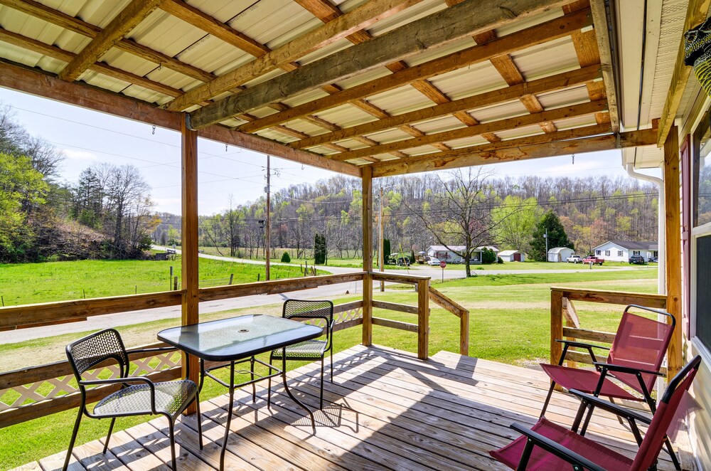 Rural Kentucky Vacation Rental ~ 15 Mi to London!