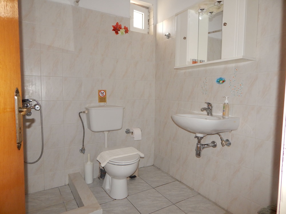 Tripoli Apartments & Rooms