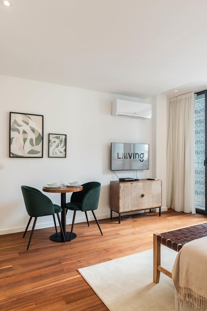 Liiiving in Porto - The Prestige Apartment 1F