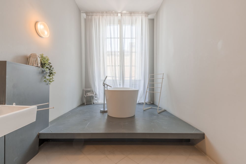 Charming Spacious 3BR Apartment
