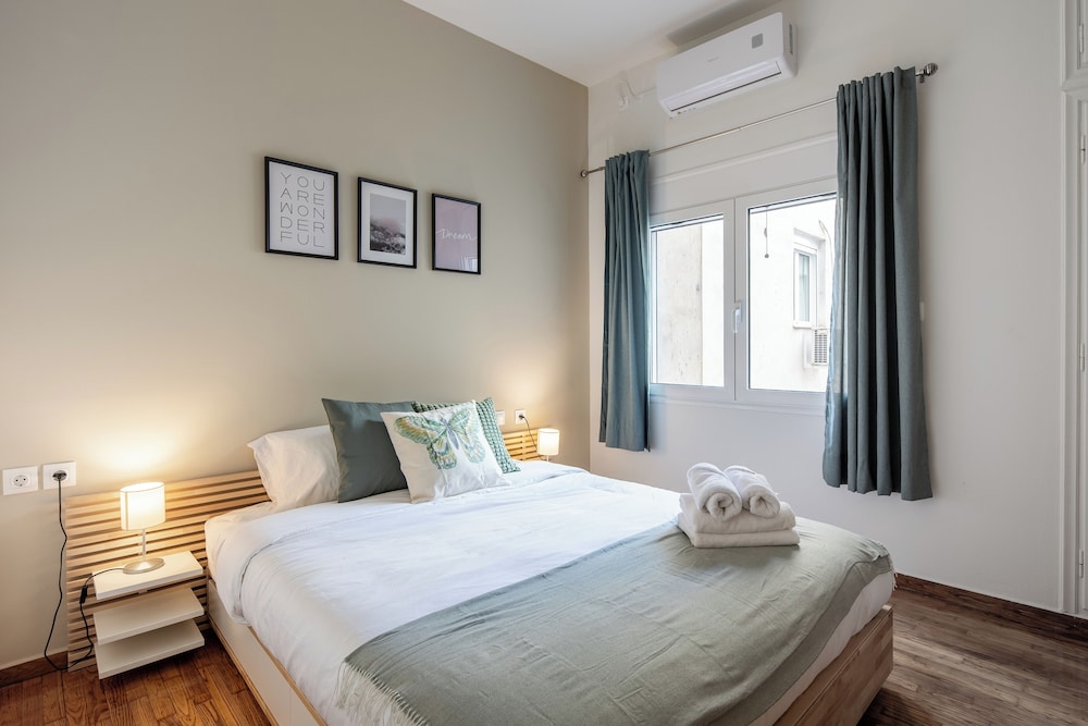 Theai 1-Bedroom Apartment in Athens