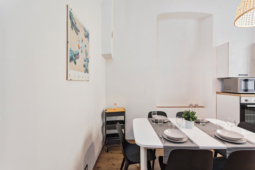 Central & Cozy Apartment