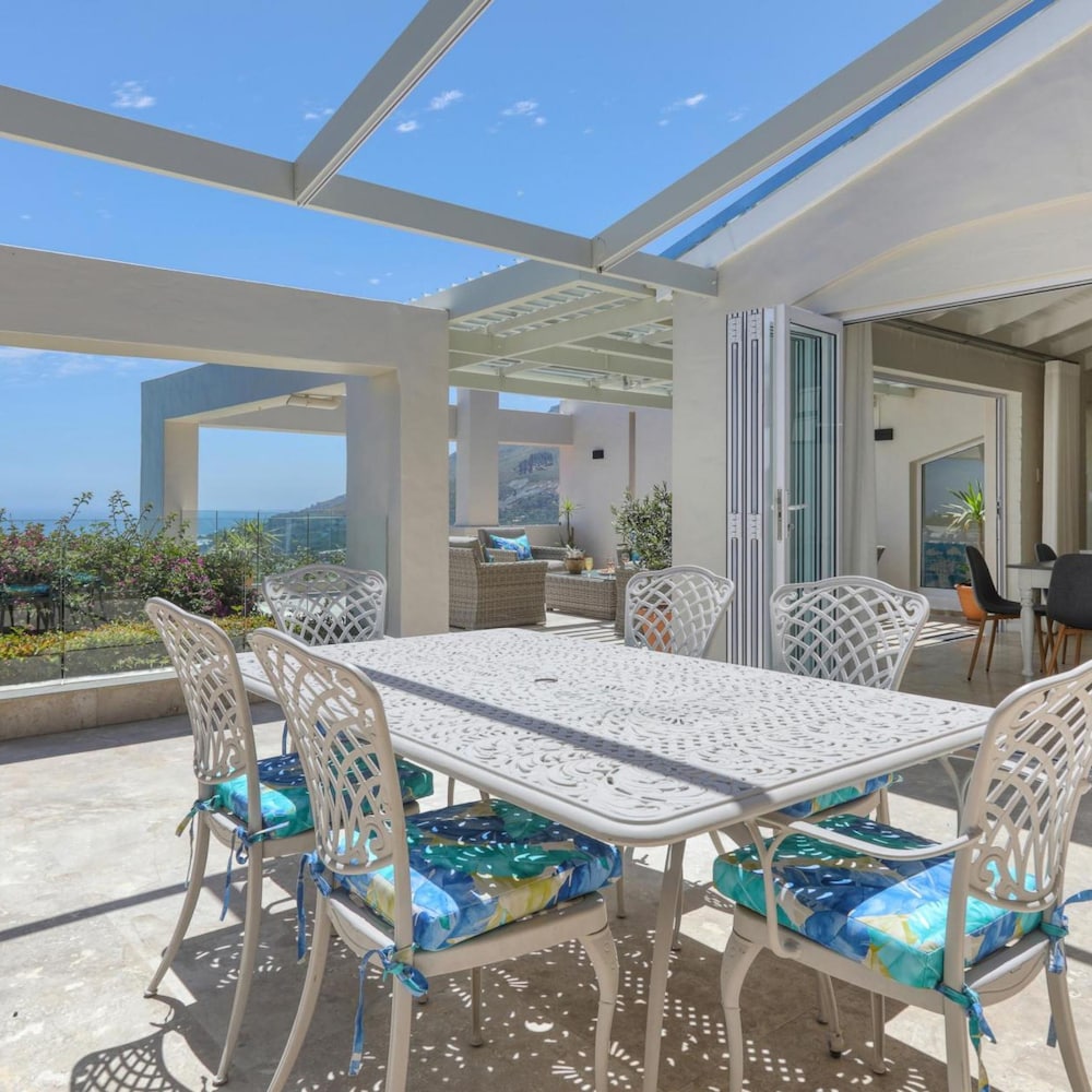 Bella Riposa - Camps Bay view 4