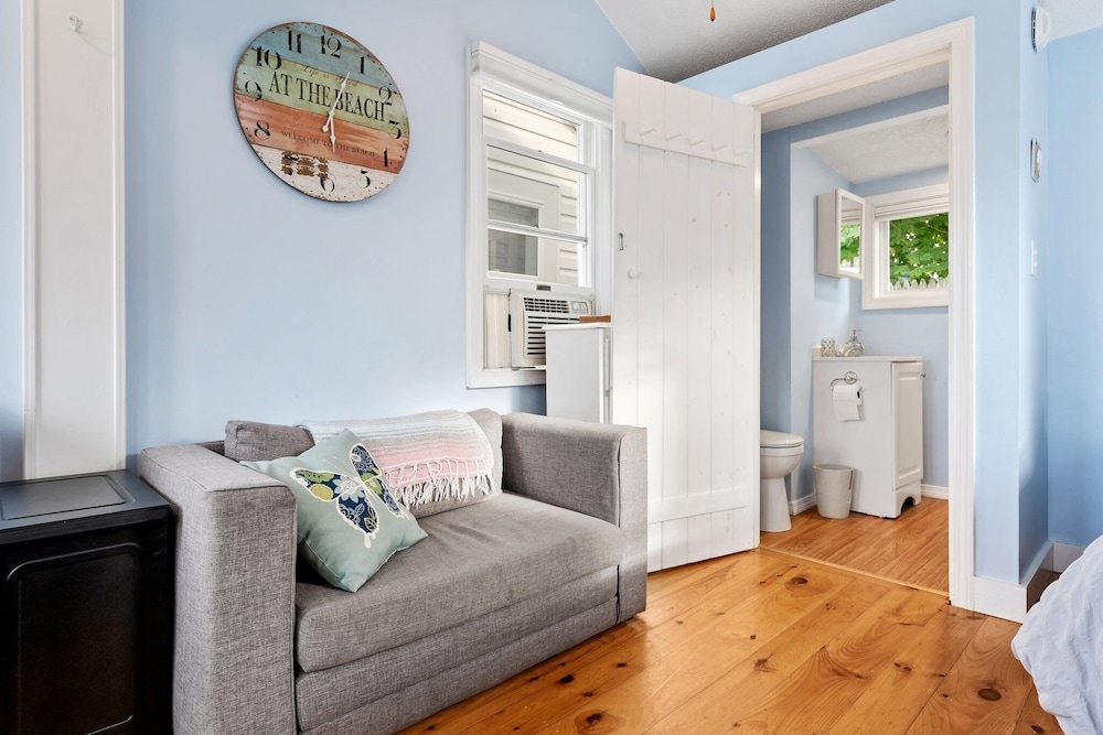 Shore Delight Studio for 2!