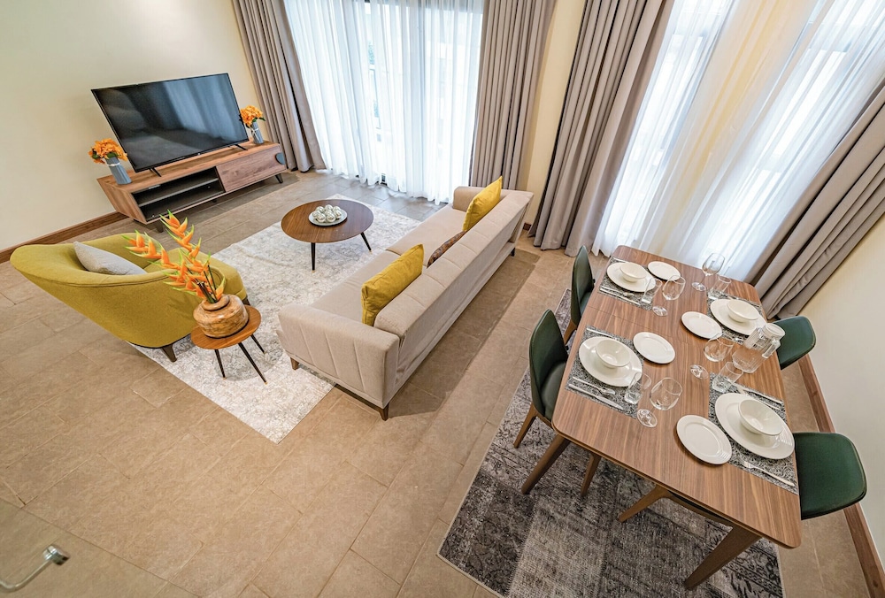 Elsie Ridge Apartments by Trianum