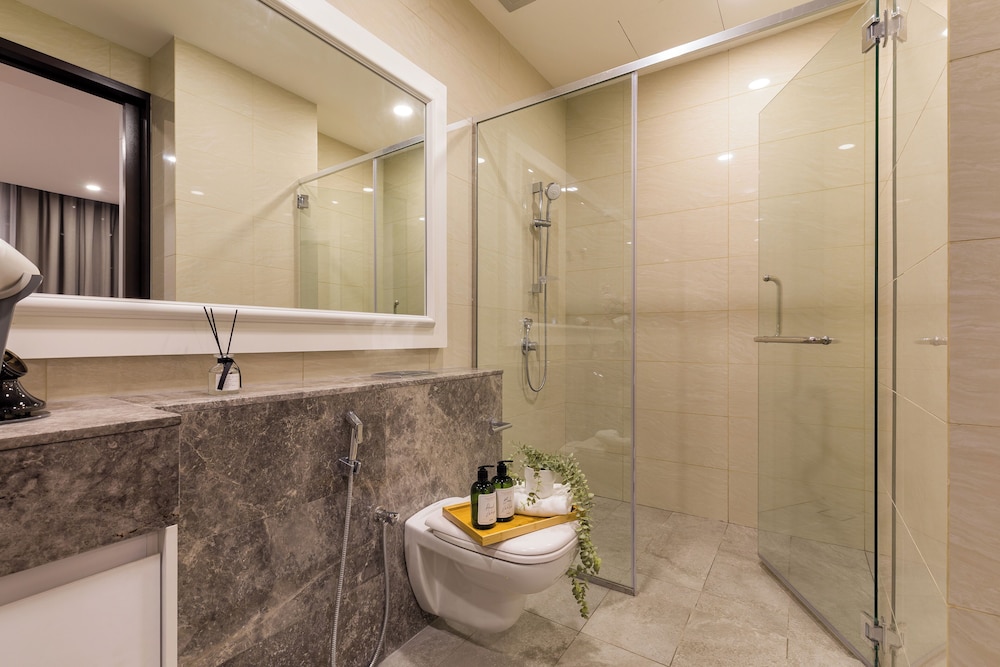 The Manor Serviced Residence by Canopy Lives
