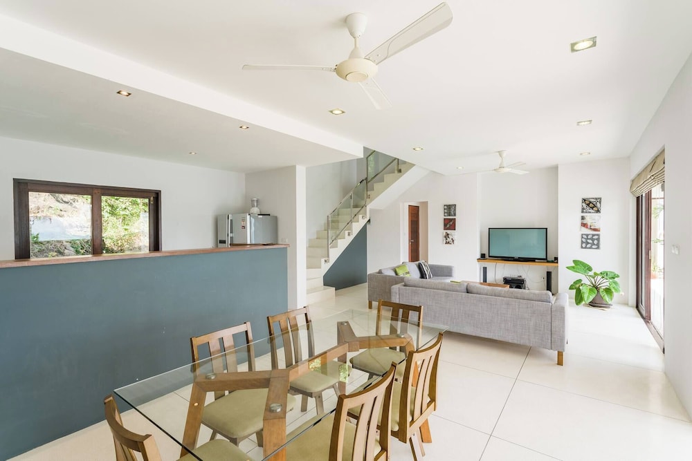 Serene Bay View Villa in Ko Samui - Your Tropical Paradise