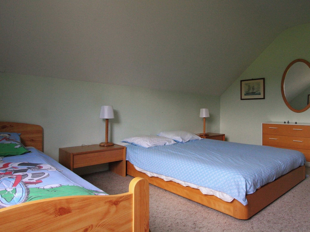 Cozy Holiday Home in Lesterny near Lake view 4