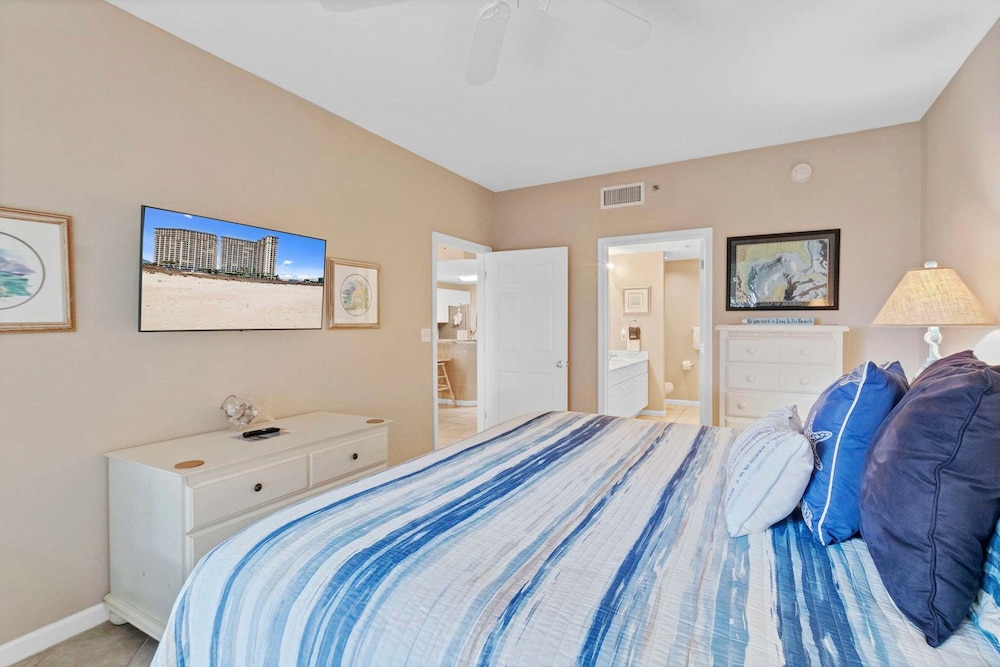 Spacious 3BR Resort Condo Steps From Gulf Beach