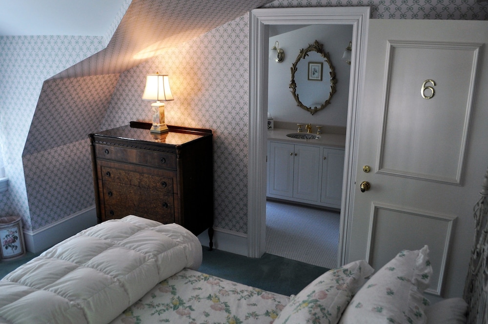 Bar Harbor Vacations - Stone Throw Cottage - Property Image 24