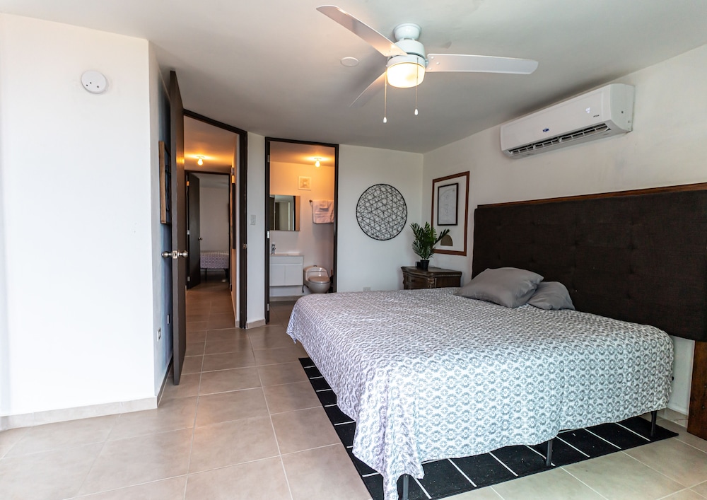3 Bedroom Oceanfront Beach House view 4