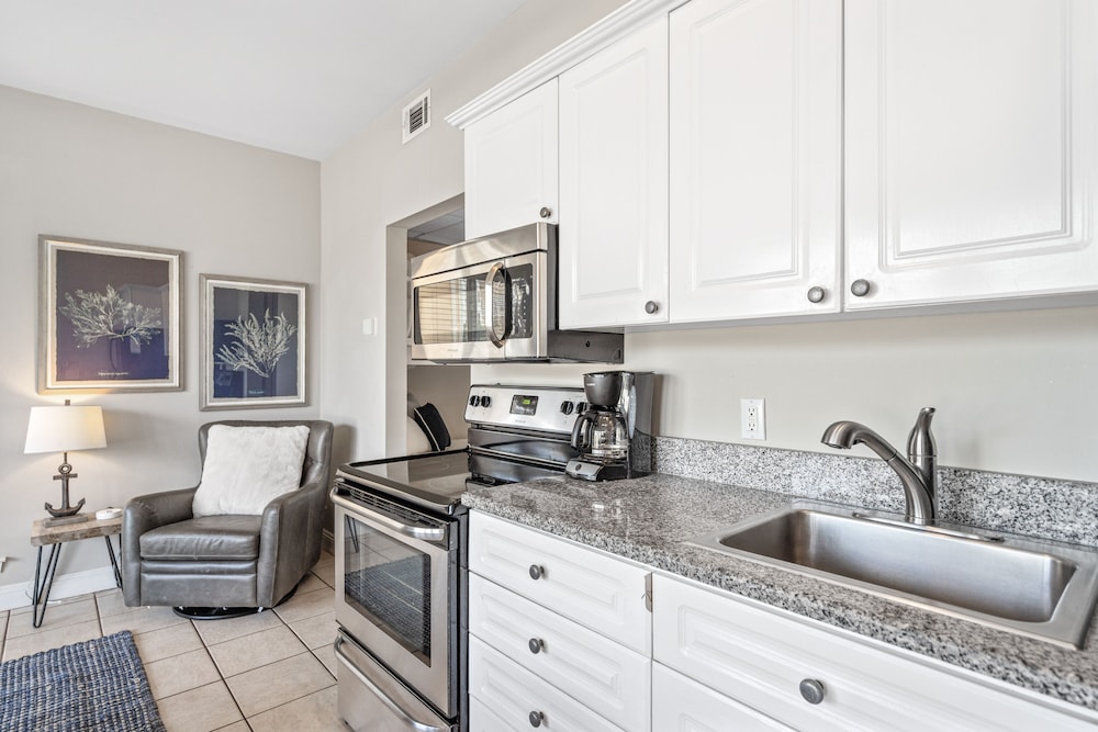 Nantucket Cottage 10ab 2 Bedroom Condo