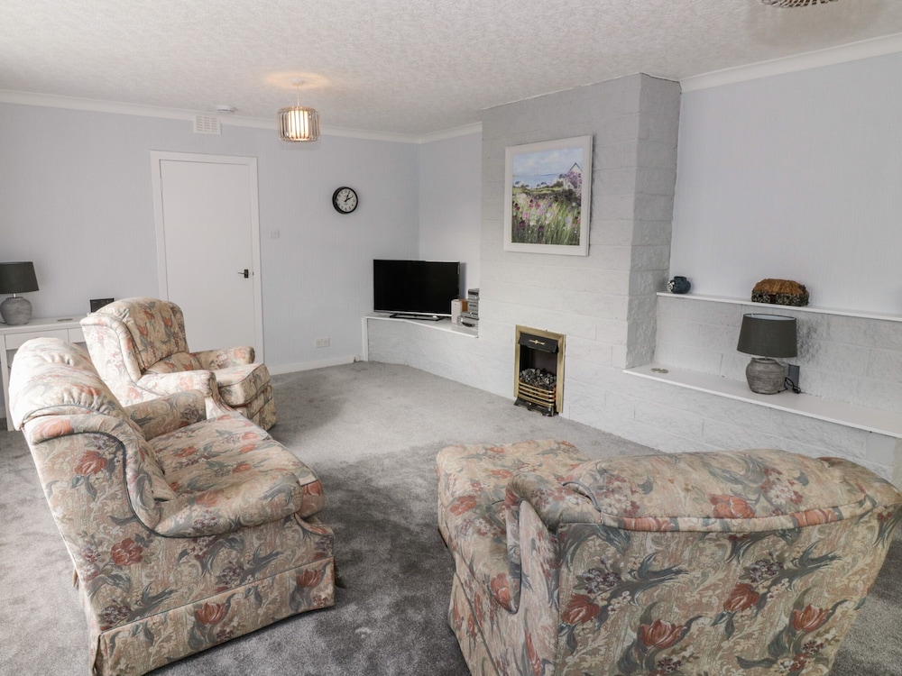 Honesty Cottage