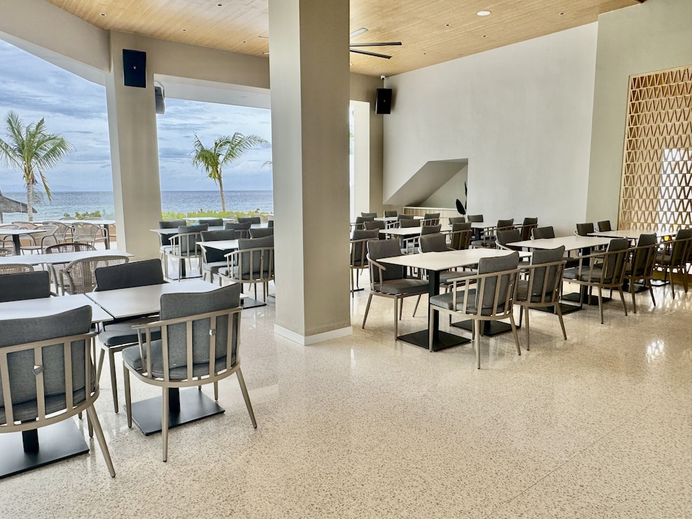LIME Resort Bohol, a member of Radisson Individuals Premier