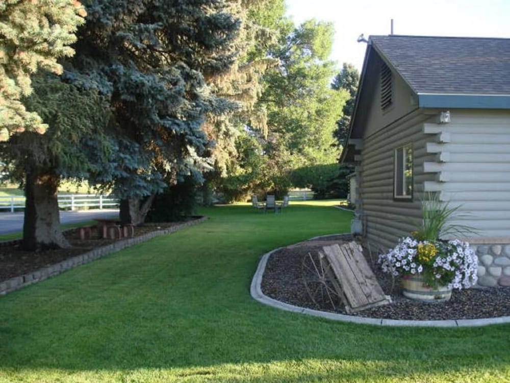 White River Inn