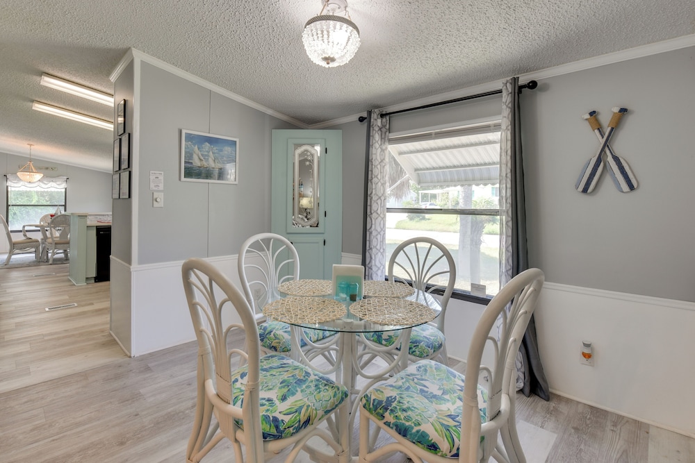 PCB Family Home w/ Sunroom, 1 Mi to Shore!