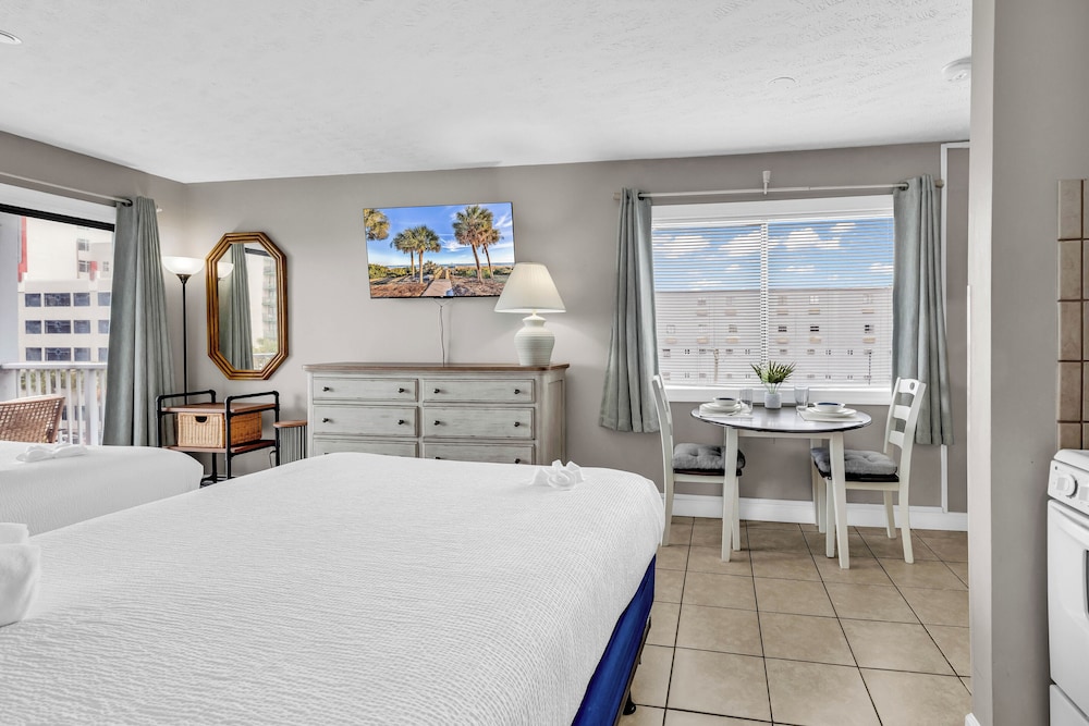 Bluewater Resort 307AB