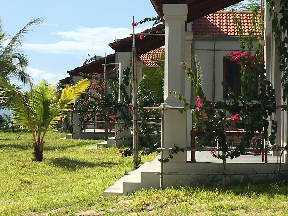 Mwani House