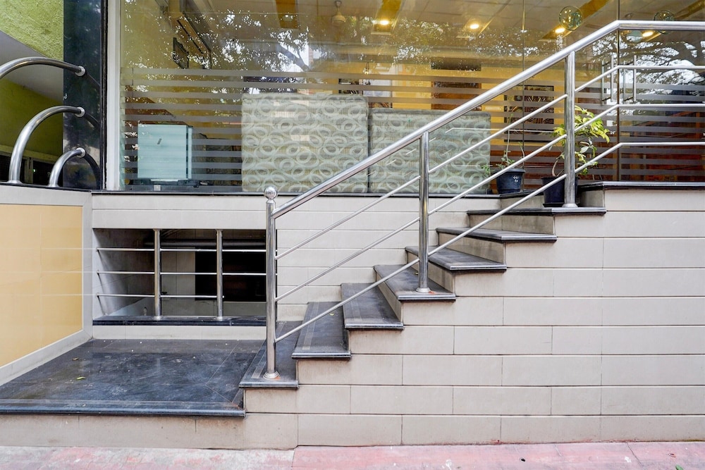 Super Hotel O Thimmaiah Rd Rajajinagar
