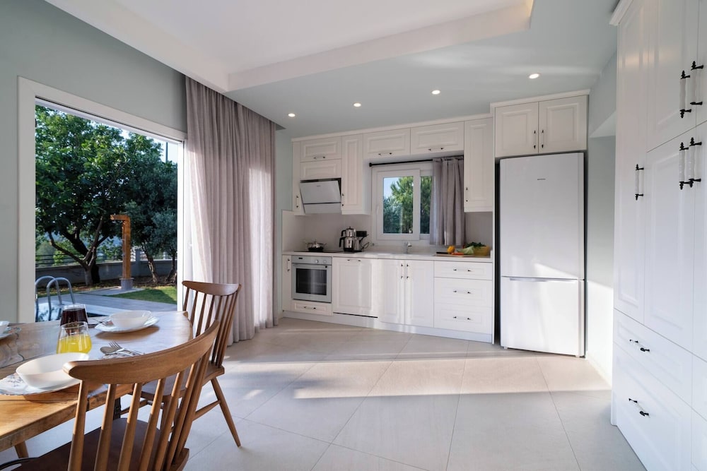 Ölüdeniz Plajına Yakın 3 Yatak Odalı Villa