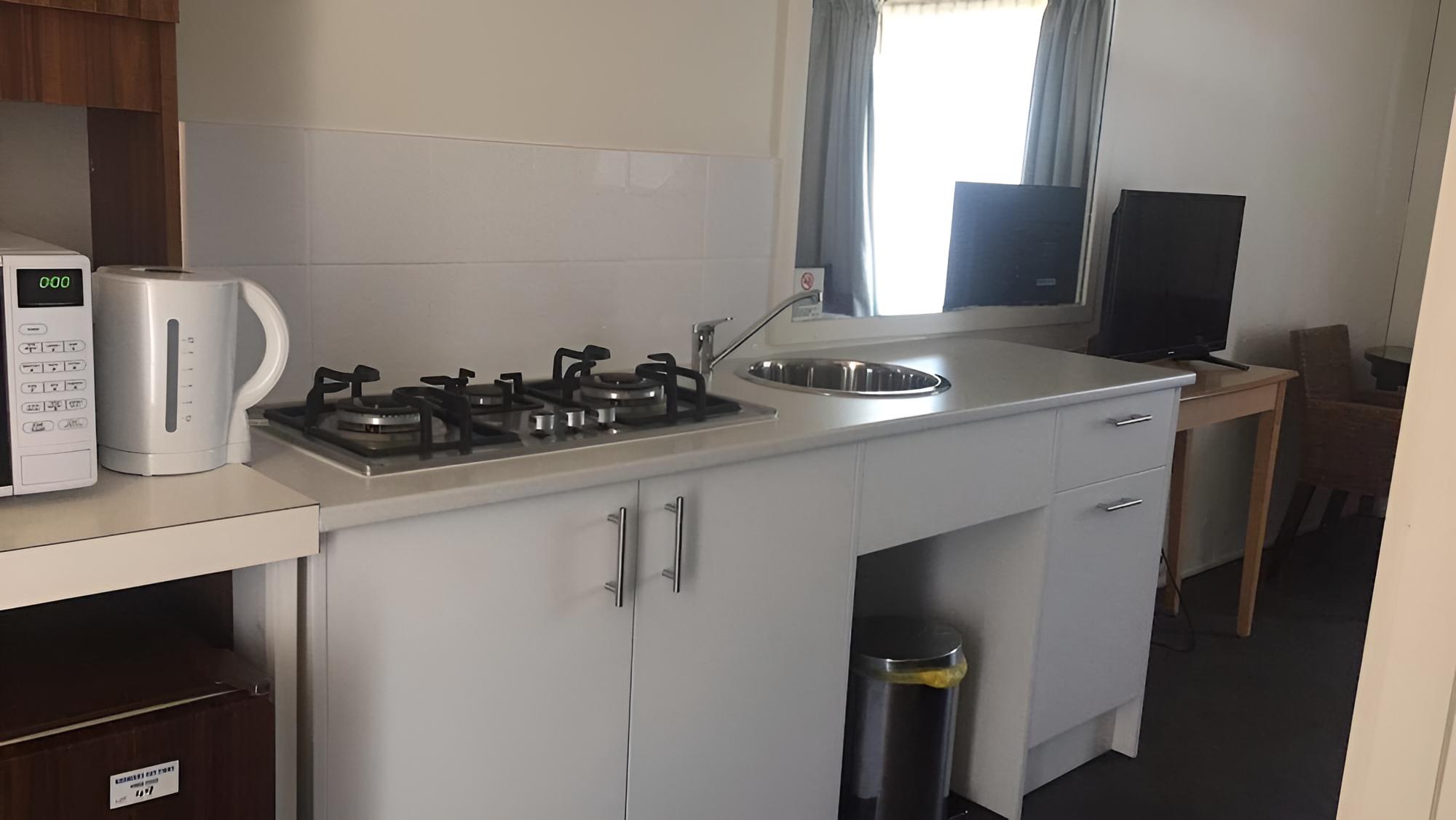 Australian Motor Homes Tourist Park