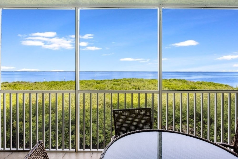 South Seas 5226 Bayside Villa 1 Bedroom Condo by Redawning