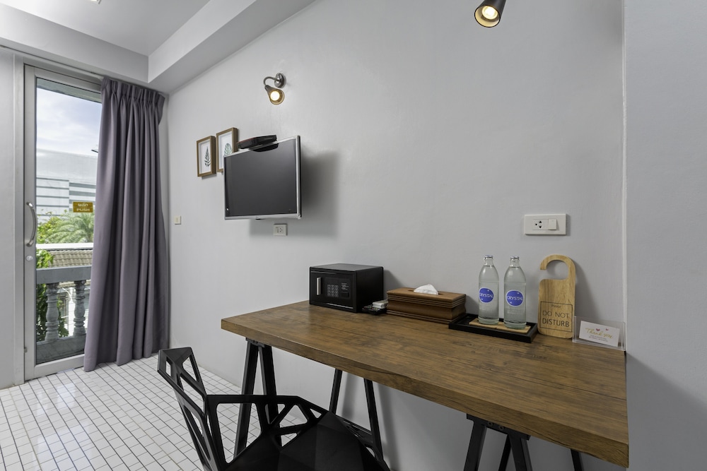 Hip Hostel