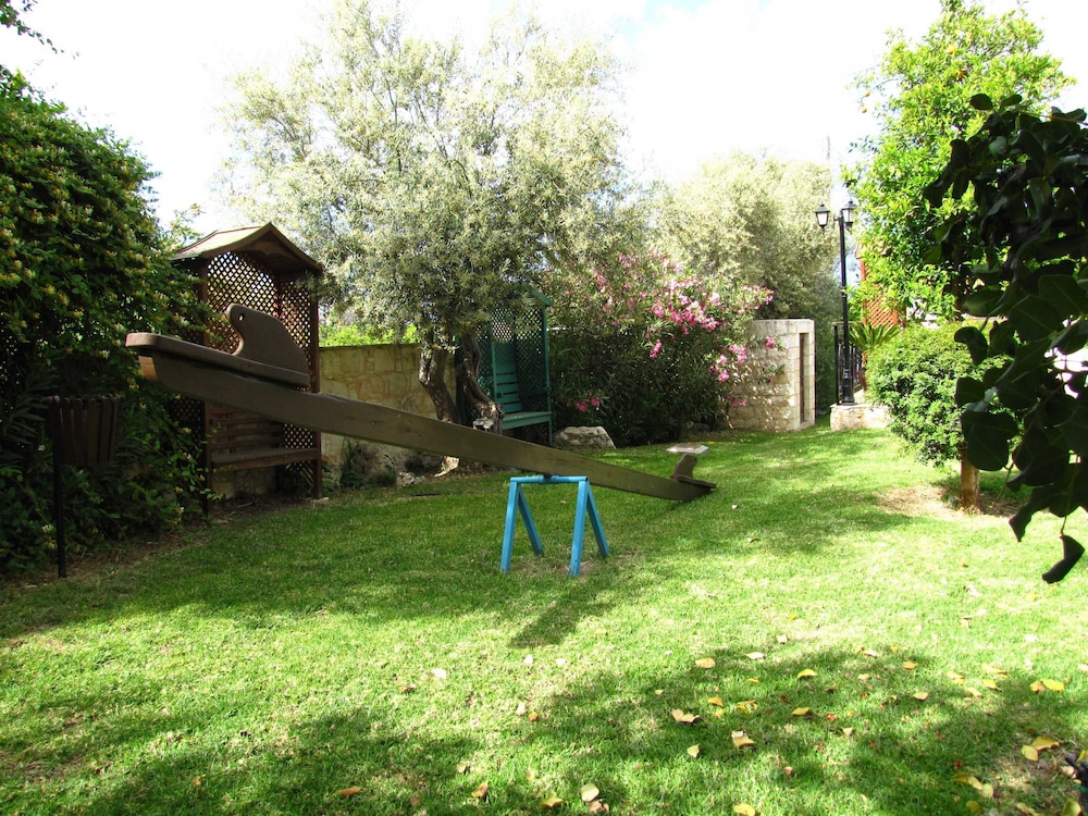 Photo 32