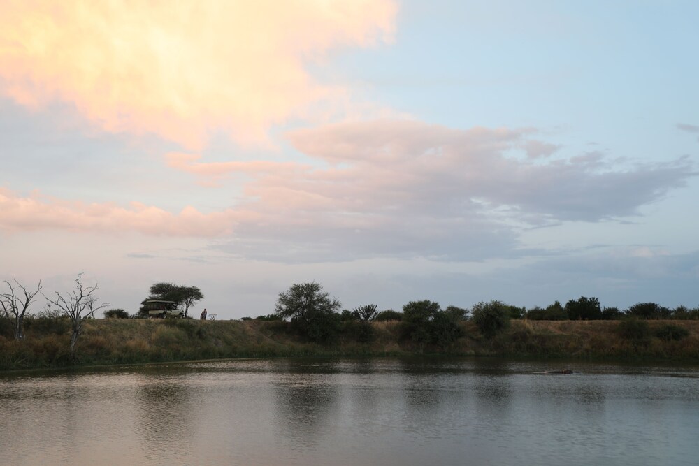Monate Game Lodge