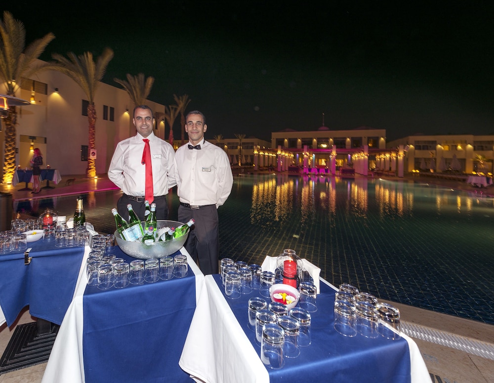 SENTIDO Reef Oasis Aqua Park Resort
