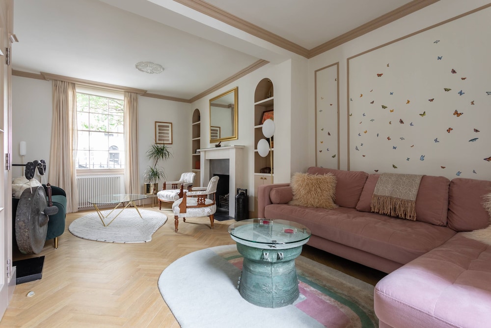 Molyneux Street II by Onefinestay