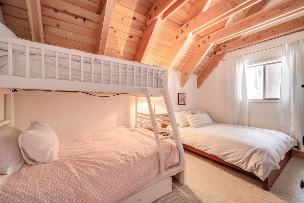 Ski, Hike & Fish: Cabin w/ Deck in Soda Springs!
