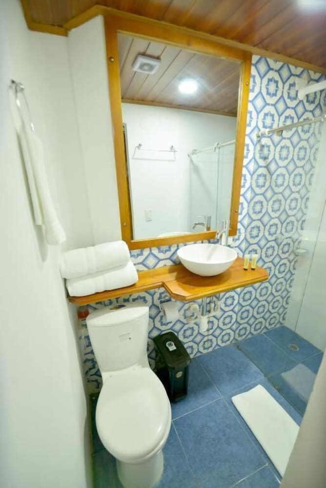 Photo 6