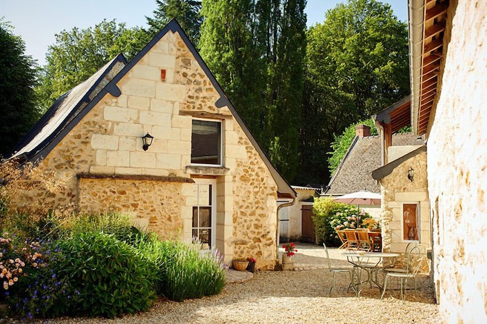 Domaine de la Juranvillerie view 2