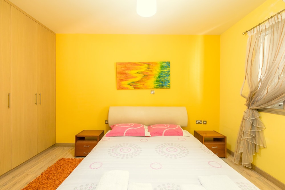 Yiolanda - 2BR - City Center view 5