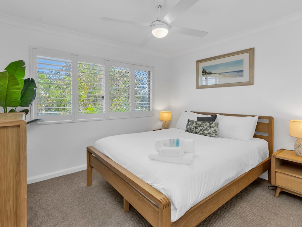 Cabarita Beachfront with Headland Views - Apt 15