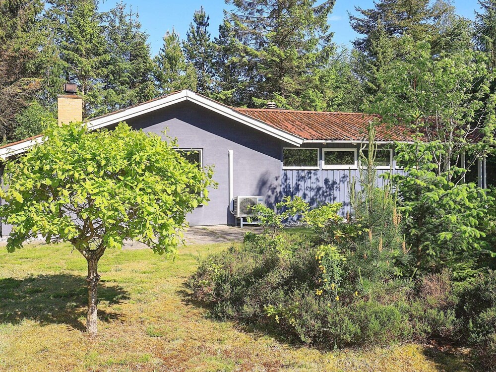 6 Person Holiday Home in Hojslev