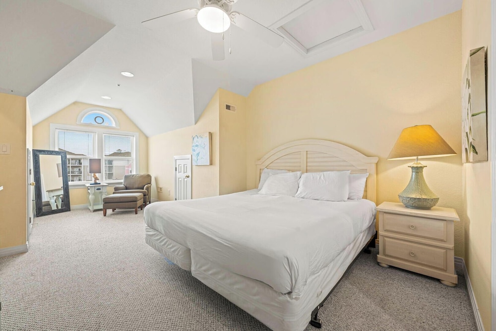 Cambridge Cove by KEES Vacations