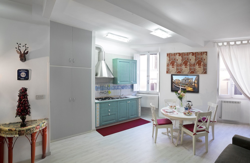 Navona Open Space Aparthotel