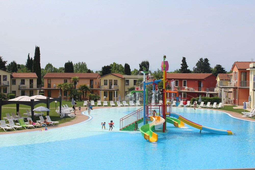 Gasparina Village